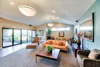 Leasing Office - Photo Gallery 2