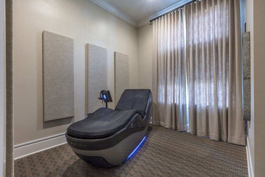 Hydrotherapy massage chair