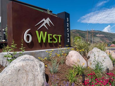 6 West Sign
