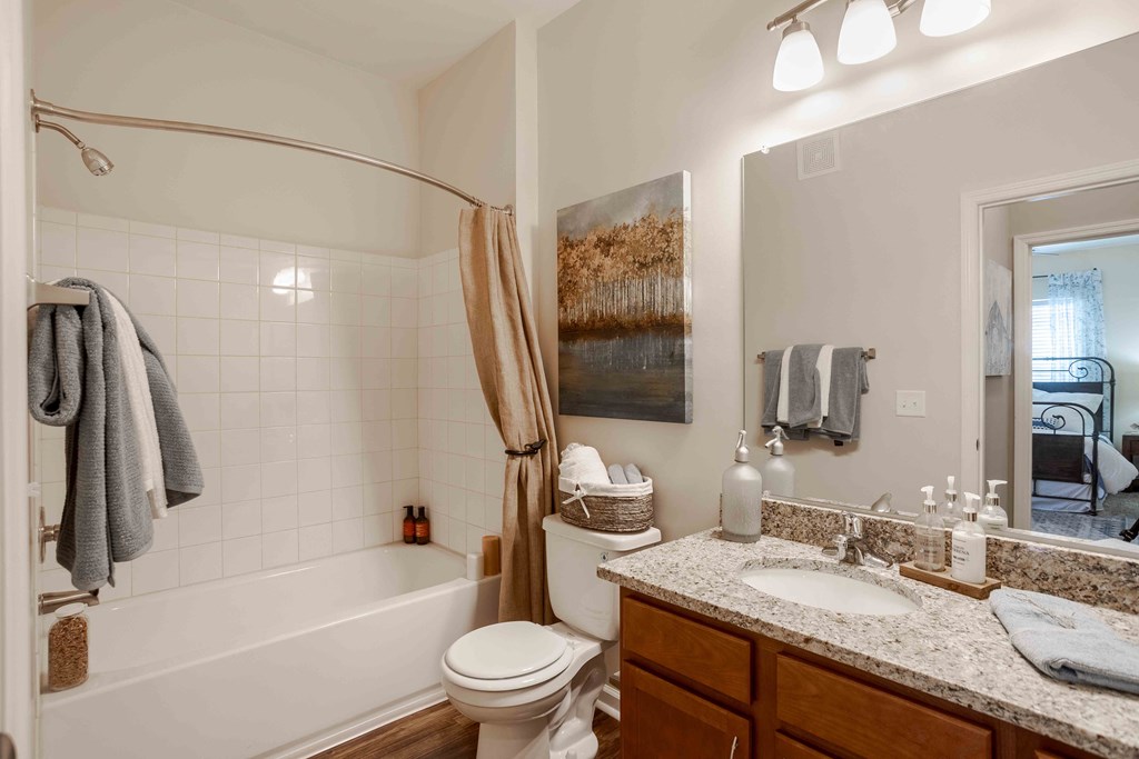 bathroom at commonwealth 31