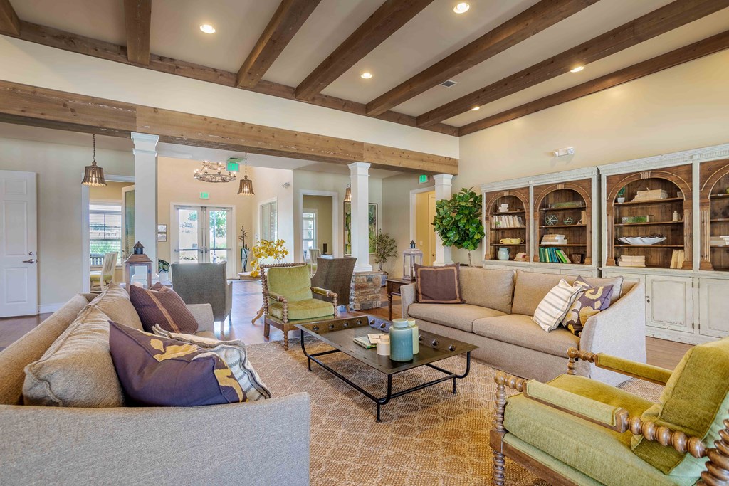 resident clubhouse at commonwealth 31