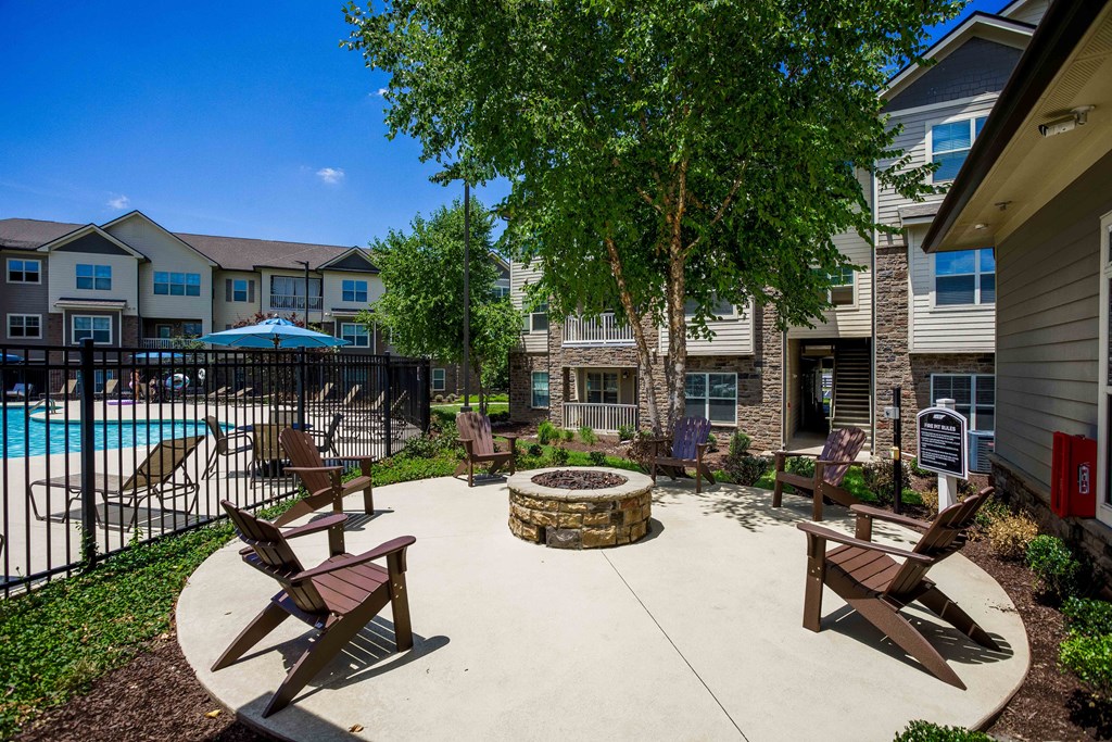the preserve at ballantyne commons courtyard with fire pit and chairs