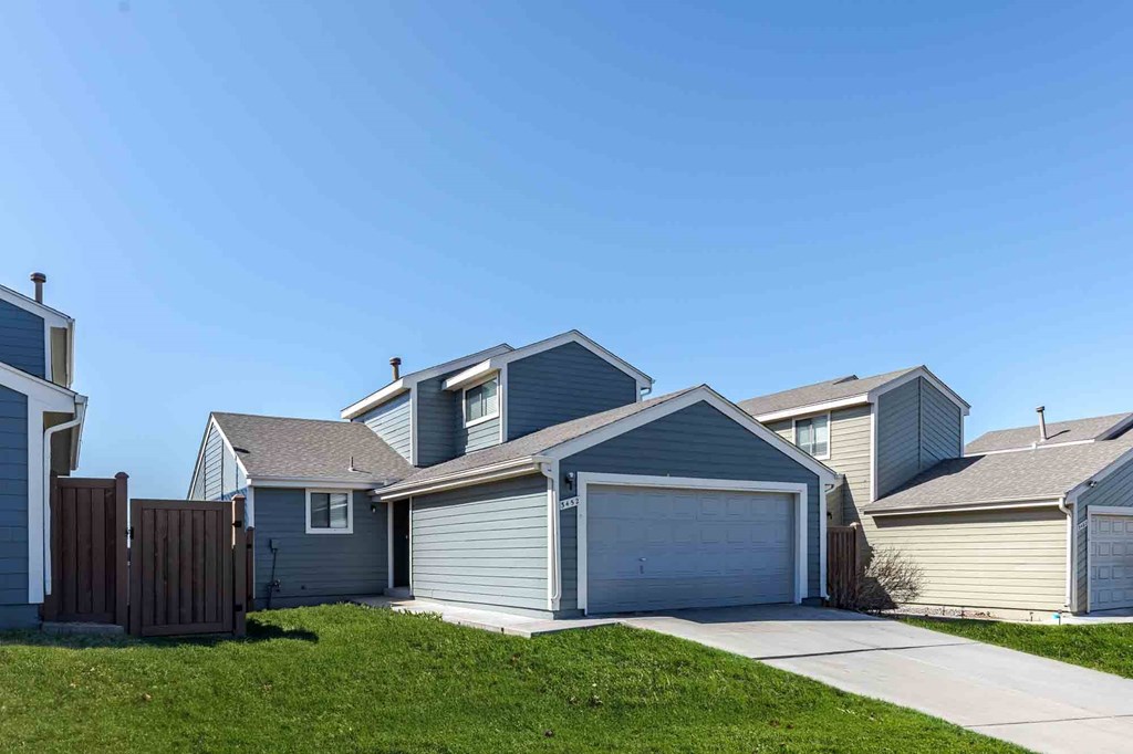 Townhouse with garage