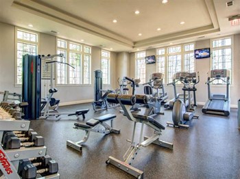 Fitness Center - Photo Gallery 9