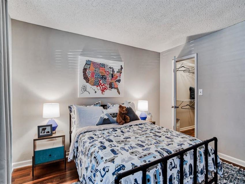 The Lodge On The Chattahoochee Apartments, 9401 Roberts Dr., Sandy