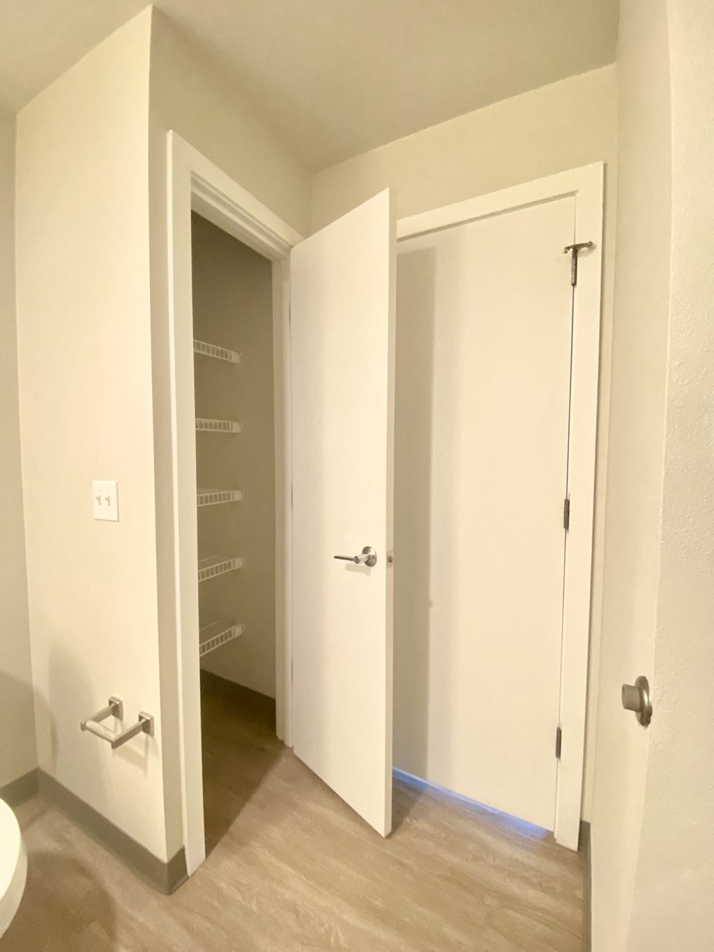 Willow Creek Crossing