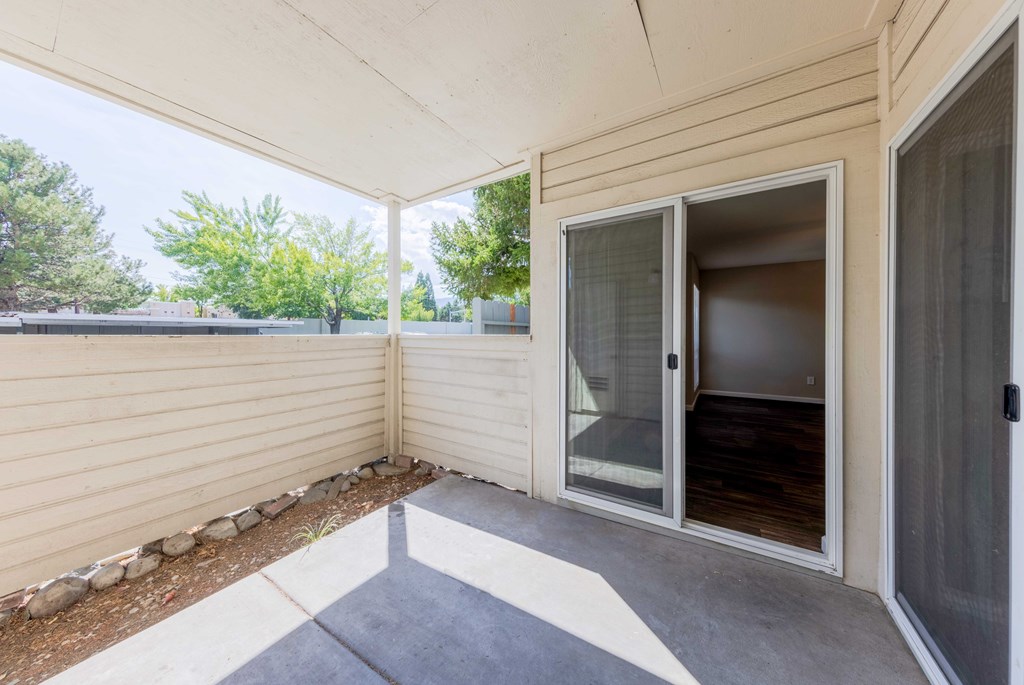 The Lodge At McCarran Ranch Apartment Homes