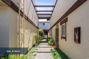 Exterior at 3rd Street - Photo Gallery 2