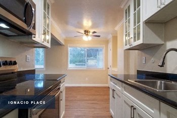 Kitchen and Dining Area at Ignacio Place - Photo Gallery 17