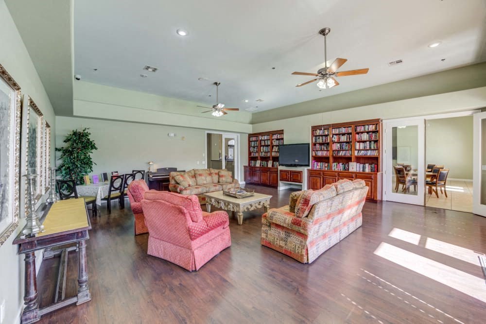 Leasing Office lounge area