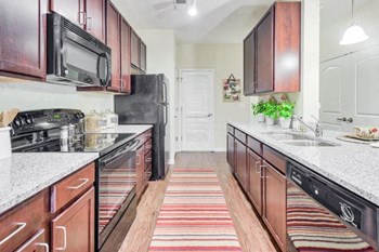 16500 Stedham Circle 1-3 Beds Apartment for Rent - Photo Gallery 6