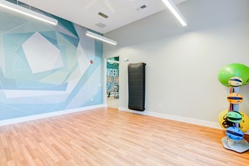Fitness Center - Photo Gallery 6