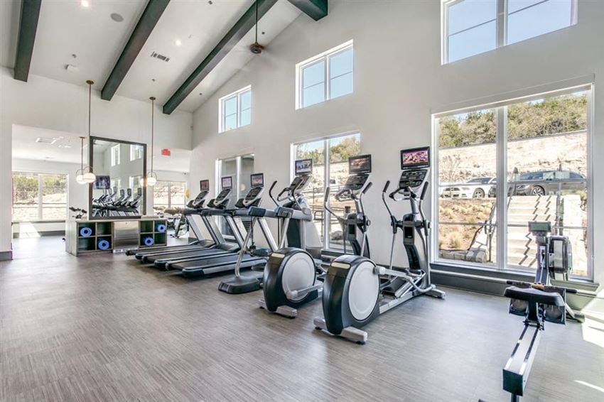 Oro Stone Oak Apartments, 1703 Evans Rd, San Antonio, TX RentCafe