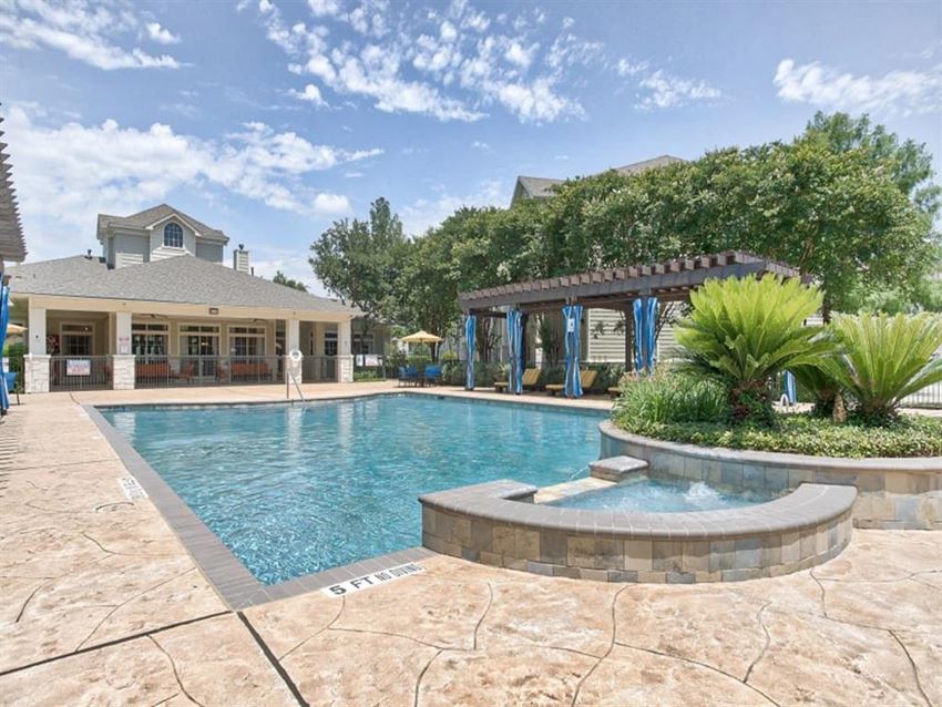 The BLVD At Medical Center Apartments, 4980 USAA Blvd., San Antonio, TX