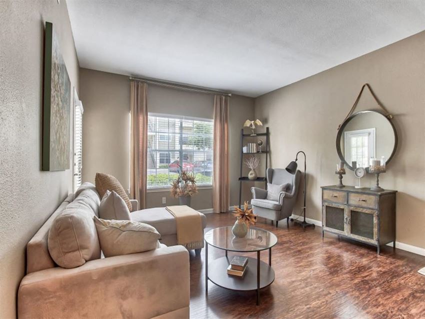 The BLVD At Medical Center Apartments, 4980 USAA Blvd., San Antonio, TX