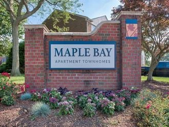 Maple Bay Sign