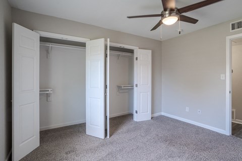 empty living room with closet space
