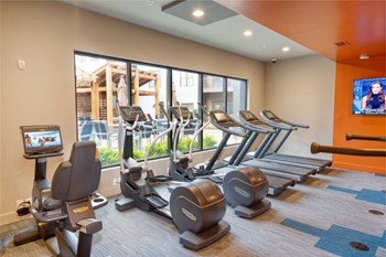 Fitness Center - Photo Gallery 4
