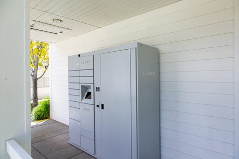 the utility room is equipped with a refrigerator and a washing machine