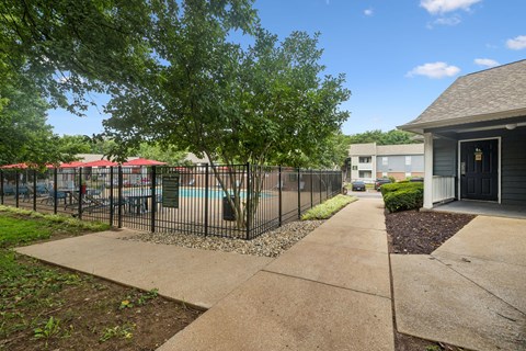 600 Nissan Drive 2-3 Beds Apartment for Rent