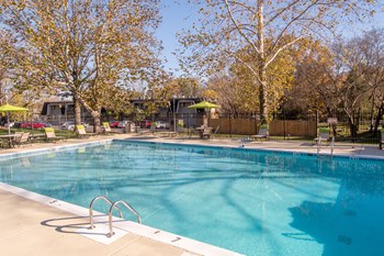 Invigorating Swimming Pool at Nob Hill Apartments, Nashville, TN, 37211 - Photo Gallery 4