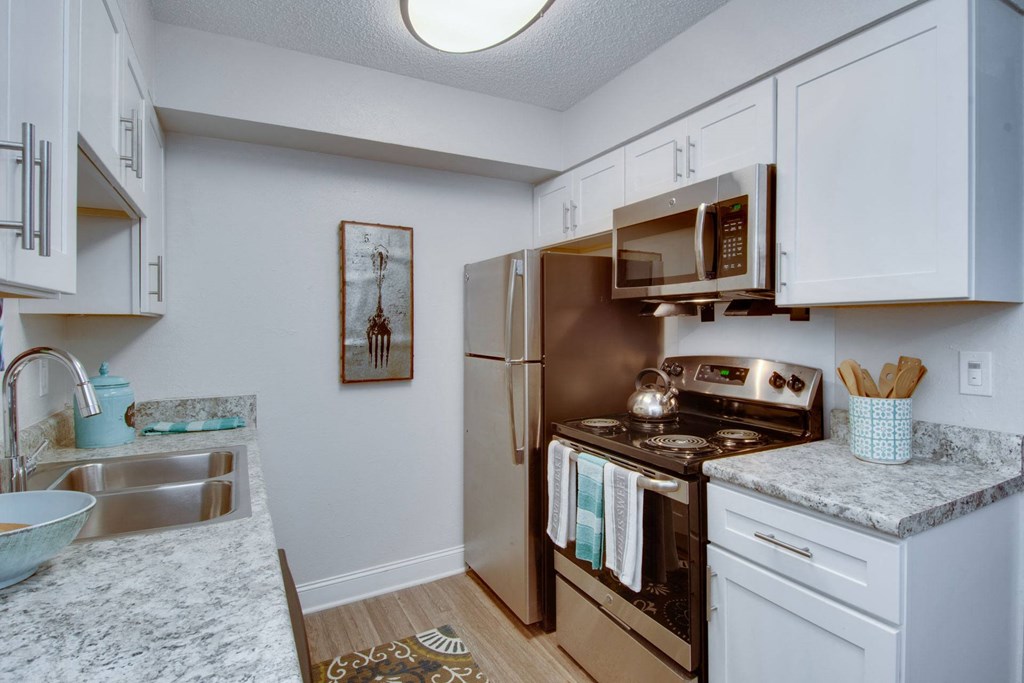 Contemporary Kitchens with Newly Updated Cabinets Contemporary Kitchens with Newly Updated Cabinets at Nob Hill Apartments, Nashville, TN