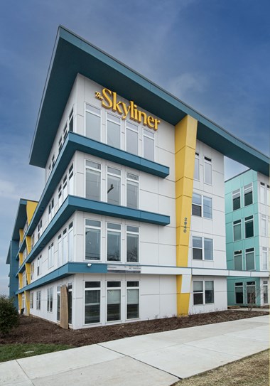 a picture of the sky liner building