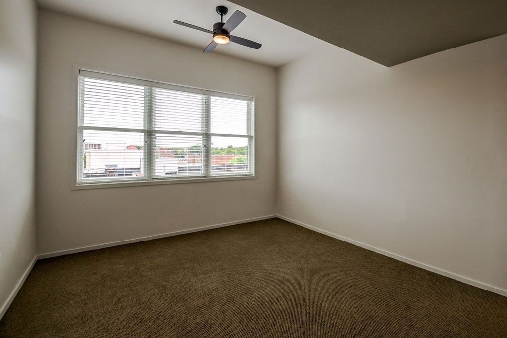 High Ceilings Living Space at 2100 Acklen Flats, Nashville, TN, 37212