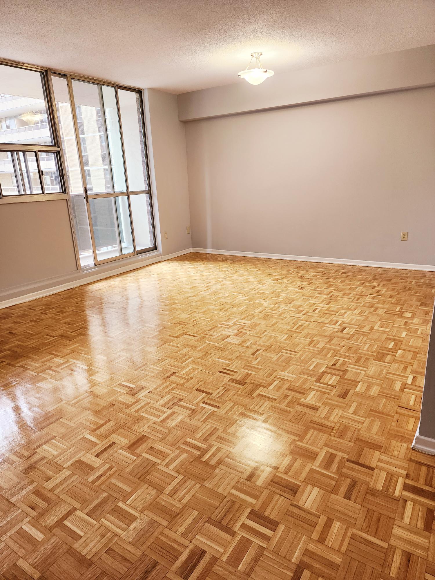 2 bedroom apartment - 177 Redpath, Toronto 5