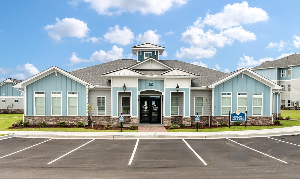 the estates at tanglewood|leasing office