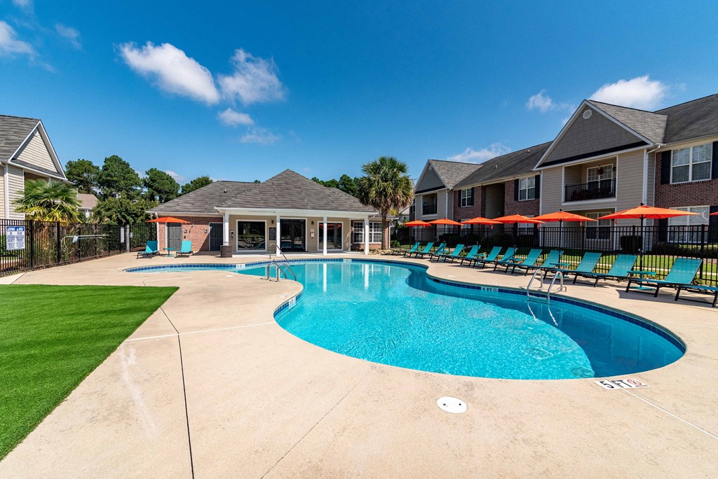 the preserve at ballantyne commons resort style swimming pool