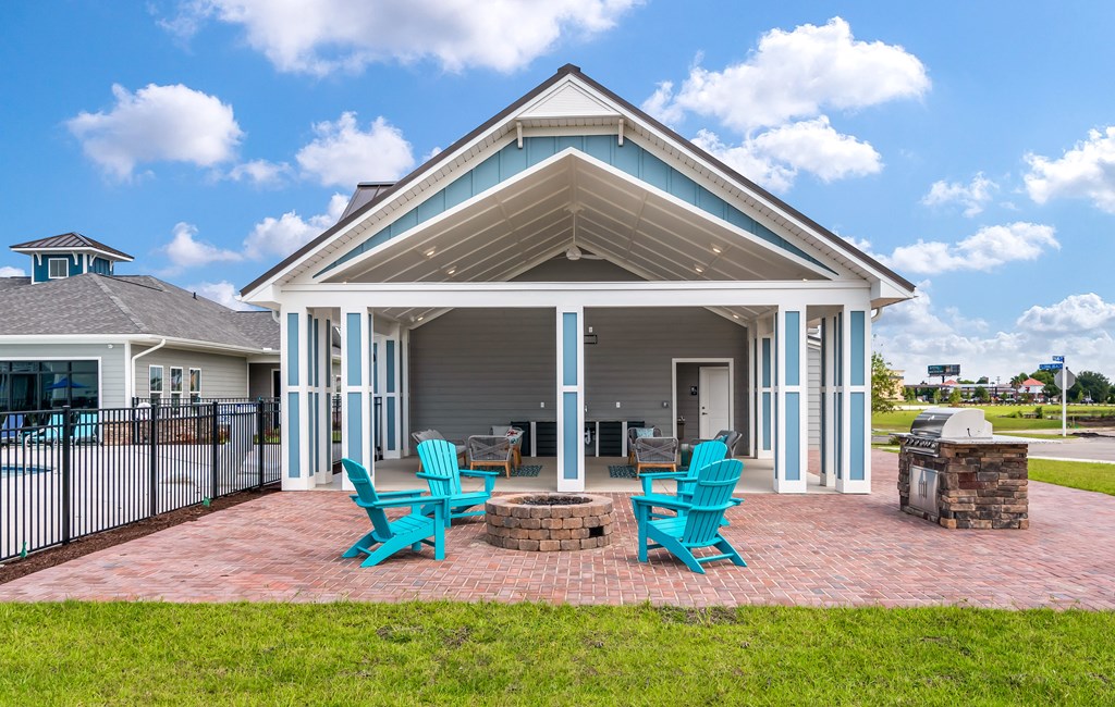 the preserve at ballantyne commons community patio