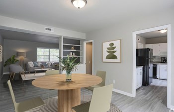 207 Ridgewood Ave 2-3 Beds Apartment for Rent - Photo Gallery 3
