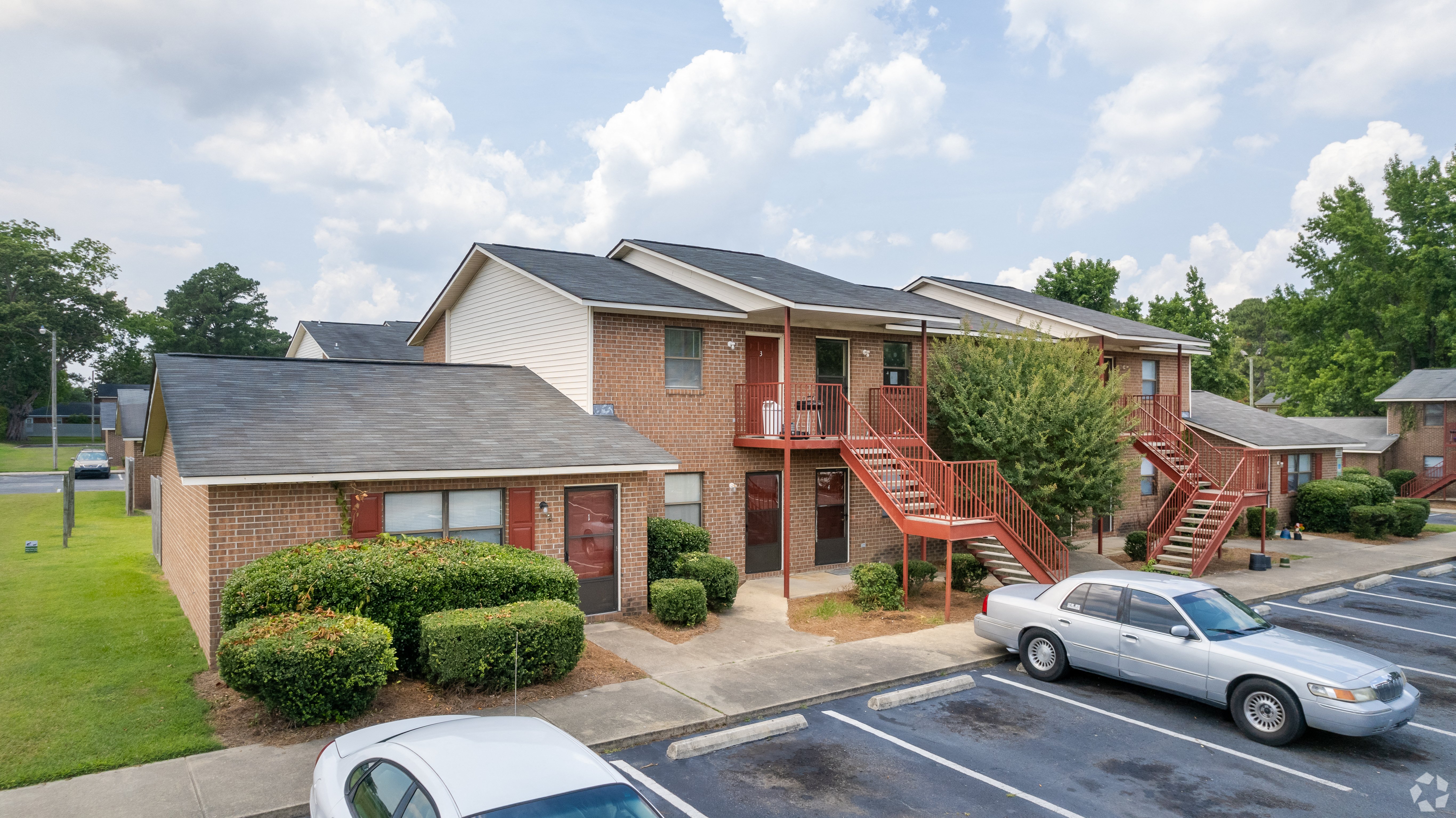 Arlington West Apartments