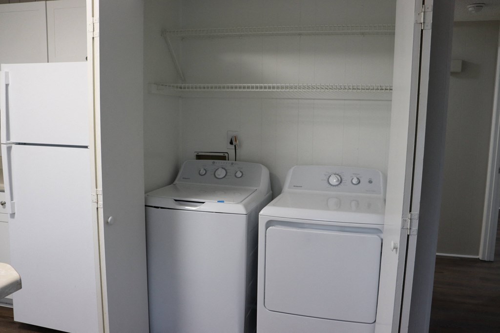 washer dryer included