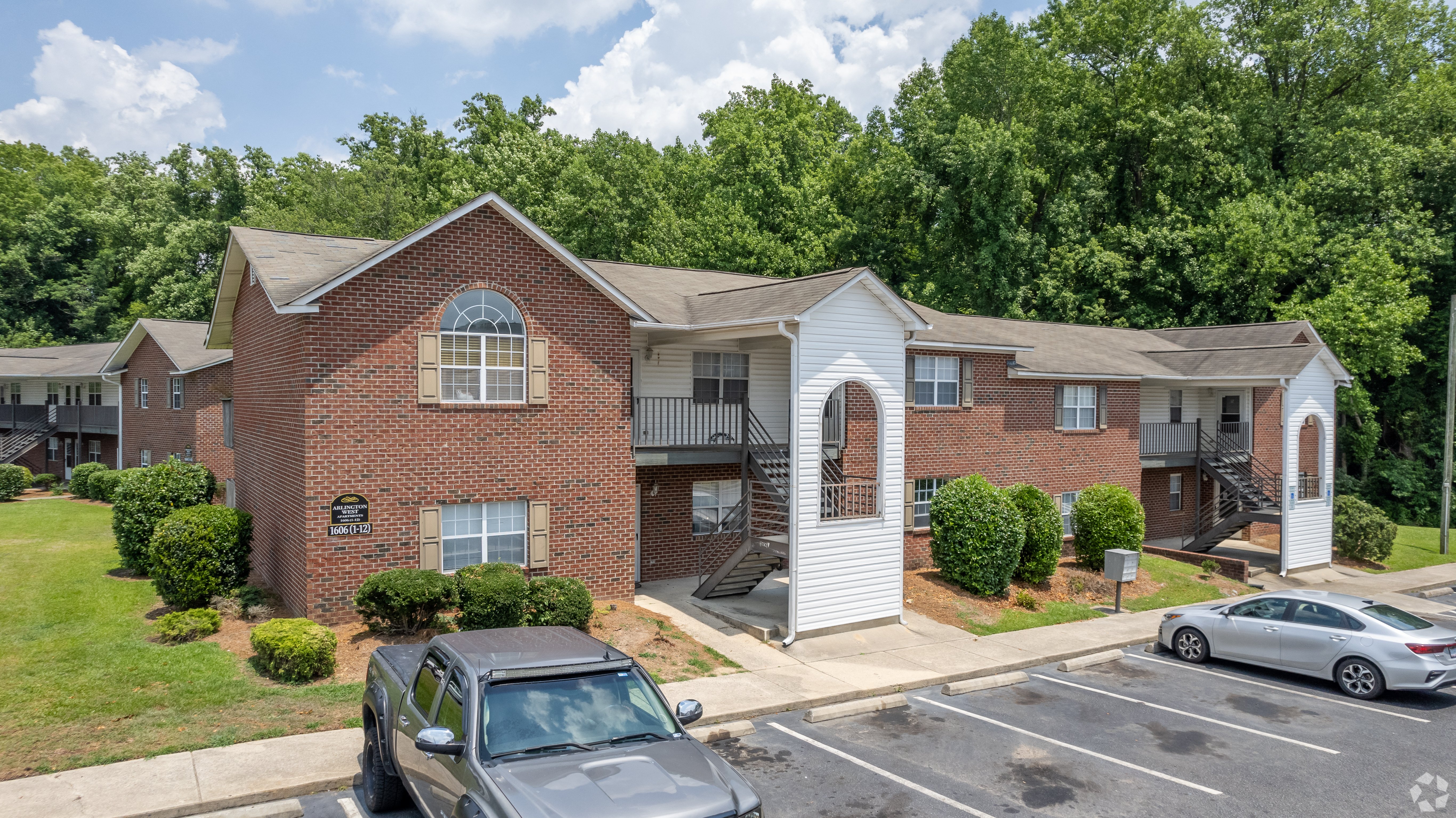 Arlington West Apartments