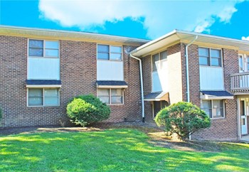 2105 Bogarde St. 1-3 Beds Apartment for Rent - Photo Gallery 3