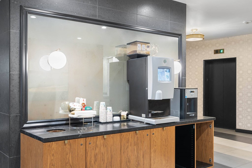 Coffee Lounge at Vista St. Clair, Portland, OR