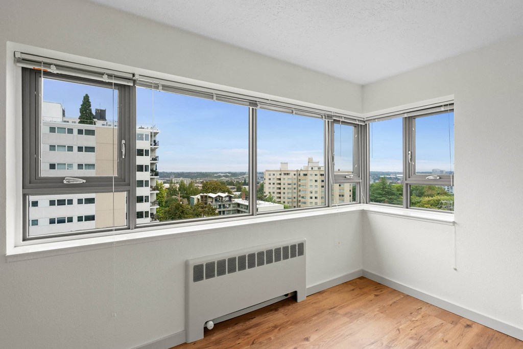 Large Window at Vista St. Clair, Portland, OR