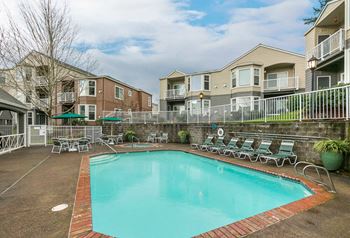 the swimming pool at the Oriel Apartments