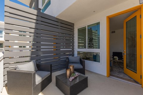 Sedona - Large balcony/Patio