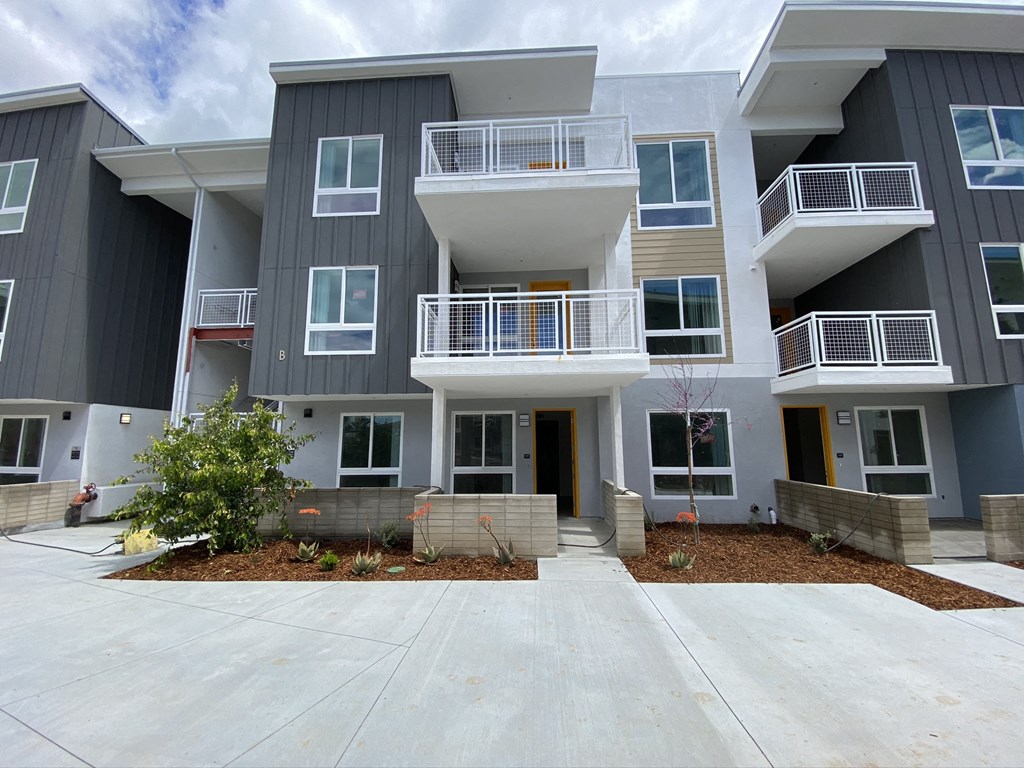 Exterior Apartment Home