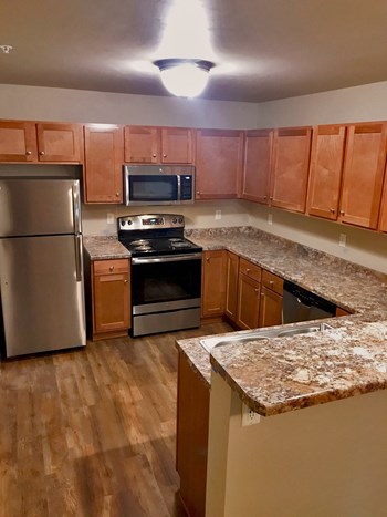 2600 Kadlec Dr 2 Beds Apartment for Rent - Photo Gallery 2