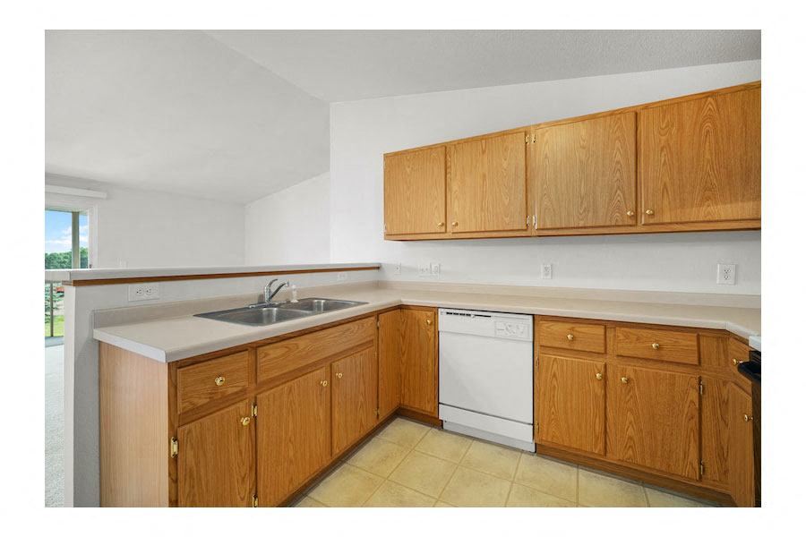 HILLTOP PARK APARTMENTS photo