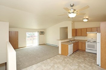 588A FENTON STREET 2 Beds Apartment for Rent - Photo Gallery 2