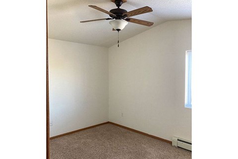 263 Manor Drive 1-3 Beds Apartment for Rent - Photo Gallery 6