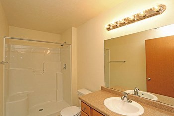 6832 Streblow Dr 2 Beds Apartment for Rent - Photo Gallery 10