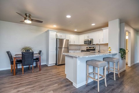 120 MULLIN DR 2 Beds Apartment for Rent