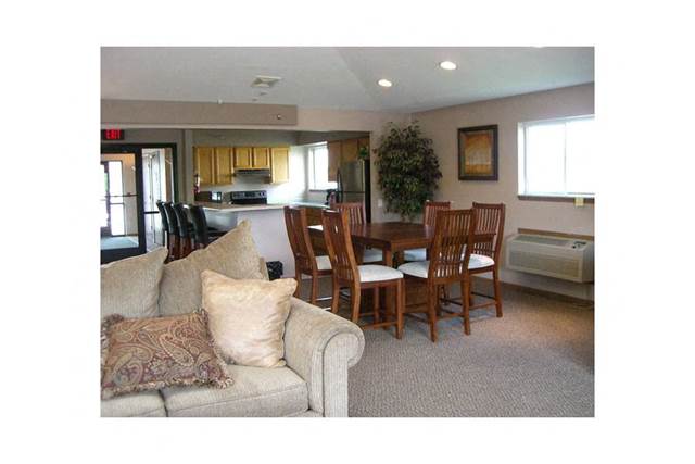 STONECREST APARTMENTS