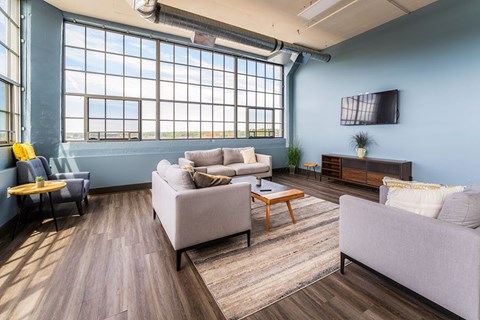 420 W RIVER DRIVE 1-2 Beds Apartment for Rent